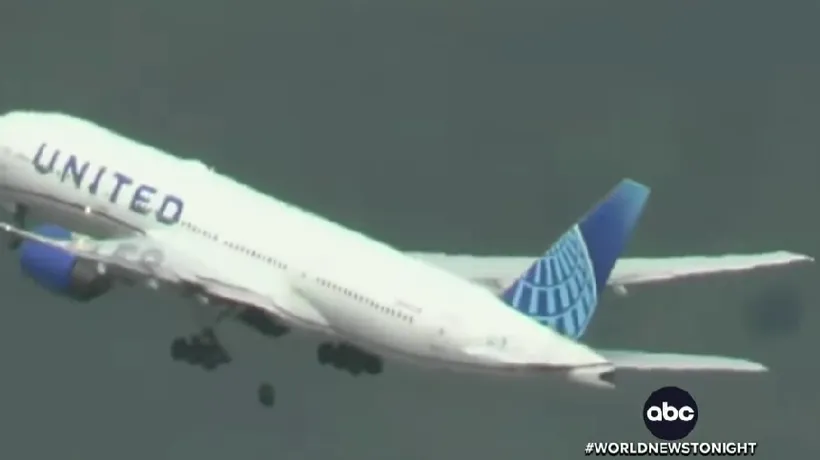 Incident aviatic! Un avion Boeing 777 a aterizat de urgență la Los Angeles