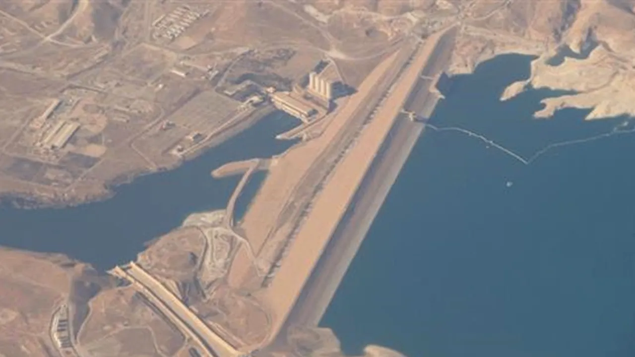 Sute de mii de oameni, în pericol dacă un baraj de la periferia orașului Mosul va ceda