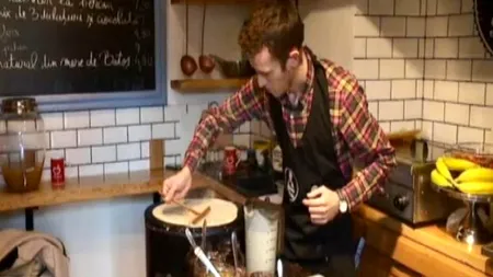 Și-a vândut telefonul, iar cu banii a cumpărat cireșe. Acum afacerea lui e cunoscută și peste hotare