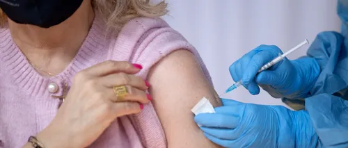 Ce se întâmplă cu cetățenii care s-au vaccinat anti-COVID-19 cu prima doză în străinătate. CNCAV: Pot face rapelul în România