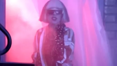 Una dintre cele mai cunoscute artiste nu mai poate cânta live din cauza „durerilor severe