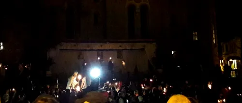 SOLUȚIE. Cum va distribui lumina sfântă o cunoscută parohie din București/ Enoriașii, invitați să ceară anafură prin SMS