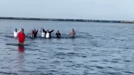 Pârtieee! Diana Șoșoacă face VALURI în Marea Neagră. Lidera SOS: 