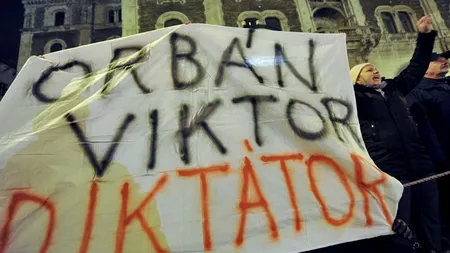 S&P a retrogradat perspectiva de credit a Ungariei