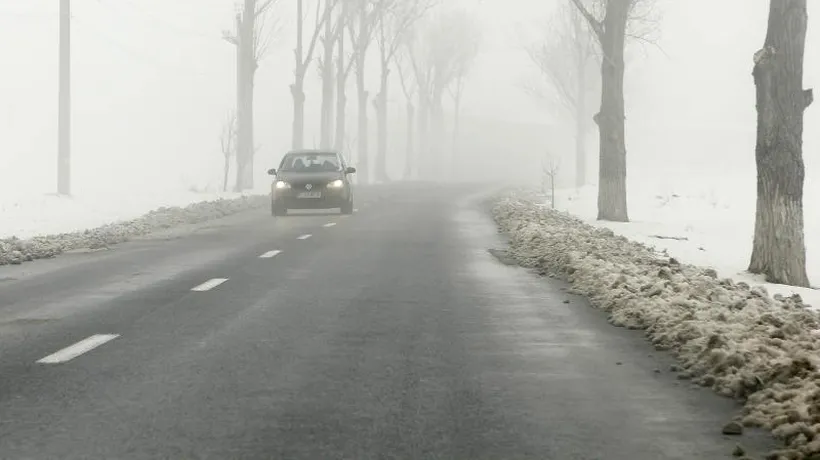 VREMEA. Cod galben de ceață în București și 9 județe, până marți la ora 2
