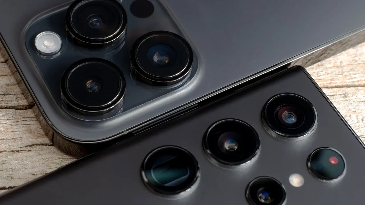 Smartphone-uri premium: Samsung a mușcat din „felia de plăcintă” a Apple în 2023