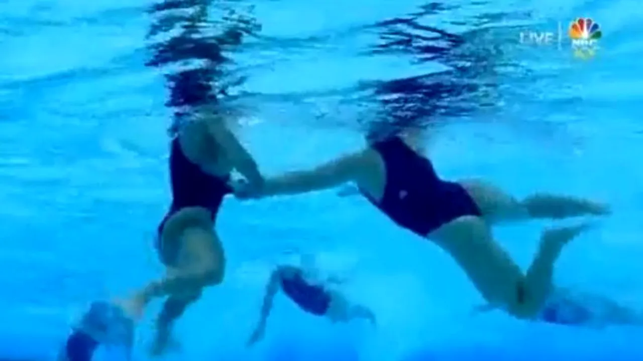 JOCURILE OLIMPICE 2012 LONDRA. Ce s-a văzut într-o reluare de la un meci de polo: 