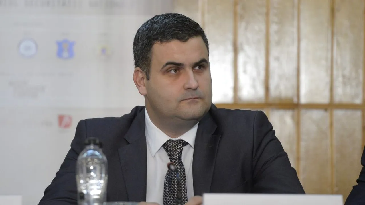 Reacția lui Leș, după ce Ciucă a fost propus pentru MApN:  Inacceptabilă migrarea către politică a unui general