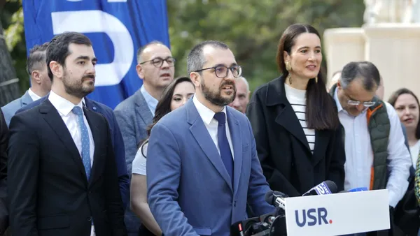 „Decalogul” lui Vlad Voiculescu. USR publică micul GHID de AGĂȚAT alegători pentru Nicușor