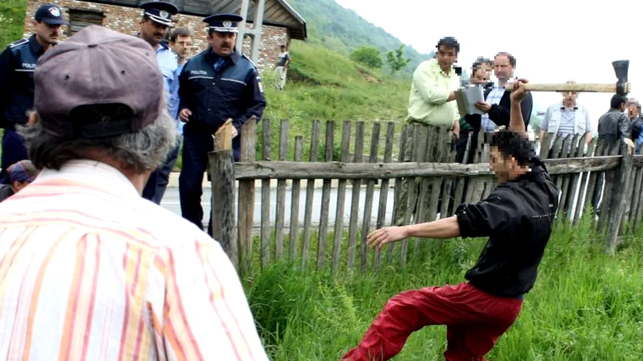 Un bărbat a murit, altul este grav rănit, după ce un vecin I-A ATACAT CU TOPORUL, în Argeș