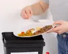 Românii aruncă peste 2,5 milioane de tone de alimente. Mâncarea gătită, legumele, carnea și brânza dau pe dinafara coșului de gunoi