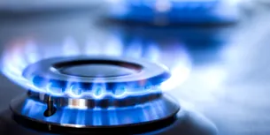 <span style='background-color: #ffd000; color: #fff; ' class='highlight text-uppercase'>FINANCIAR</span> Cât vor plătii românii pentru factura la gazele naturale la iarnă? Prețurile au crescut pe burse