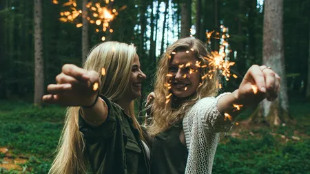 Cum am învățat să zâmbim în fotografii