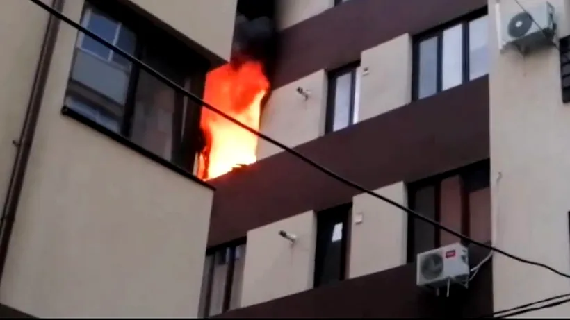 Incendiu puternic într-un apartament din Târgu Mureș. Un bărbat, găsit carbonizat în casă!