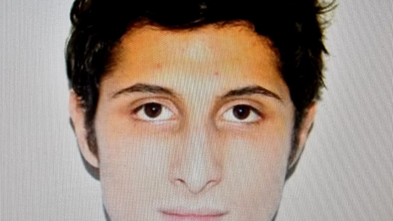 Un tânăr din Roman, elev la un seminar teologic, a dispărut fără urmă. Cei care au informații despre el sunt rugați să sune la 112