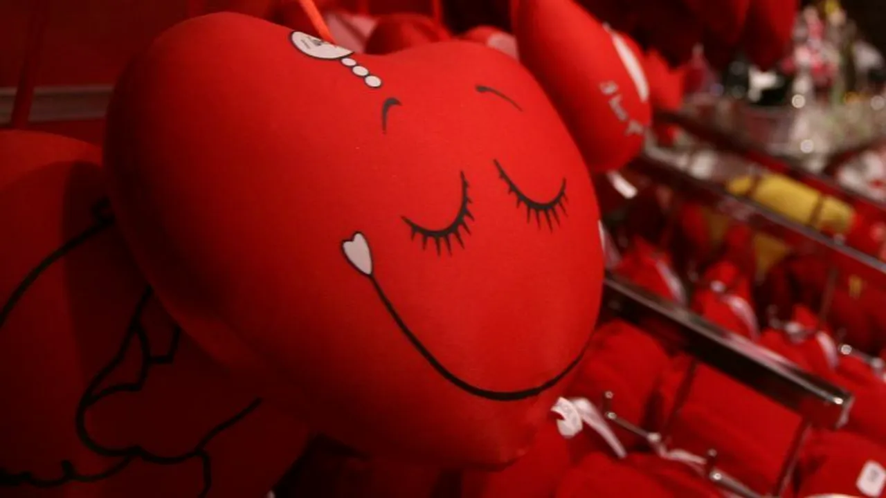 MESAJE DE VALENTINE'S DAY. SMS-uri care pot fi trimise persoanei iubite de Ziua Îndrăgostiților