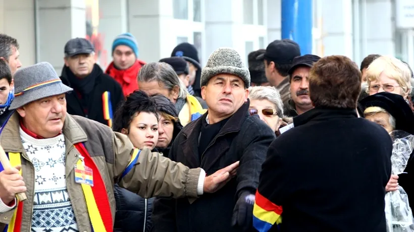 Scandal între revoluționari, la manifestările de comemorare a eroilor Revoluției, la Craiova