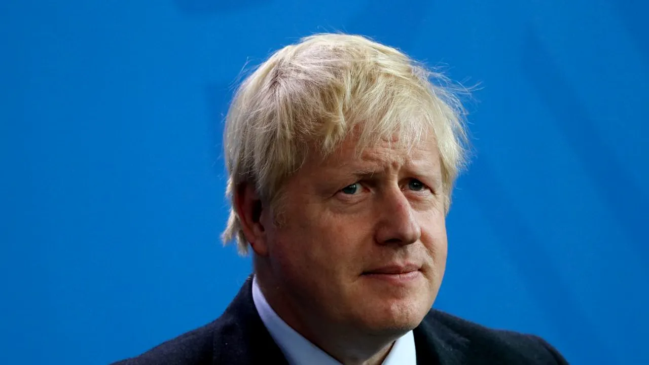 Boris Johnson neagă că ar fi călătorit în Italia pentru a-și boteza fiul