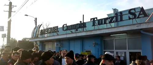 Cluj: A doua zi de proteste ale angajaților disponibilizați de la Mechel Câmpia Turzii 