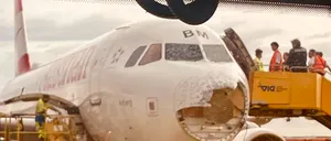 Clipe de PANICĂ la bordul unui avion care urma să aterizeze la Viena: Botul aeronavei s-a rupt și parbrizul a fost spart din cauza grindinei