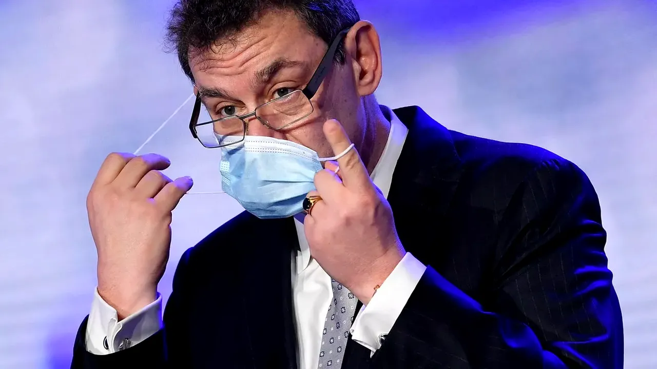 Șeful Pfizer, Albert Bourla, s-a infectat cu SARS-CoV-2 după ce s-a vaccinat de 4 ori anti-COVID