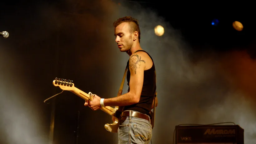 Asaf Avidan cântă în premieră în România