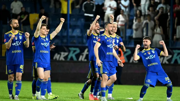 Scandal între ANTRENORI din Superliga de fotbal! „Dacă asta înseamnă aroganță, să fie sănătos. Nu am ce să vorbesc cu el”