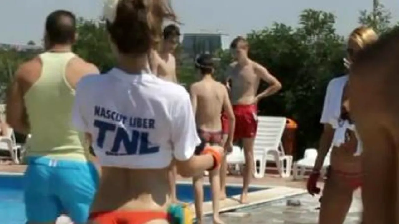 Ministrul Muncii, îndemn pentru femeile liberale: Nu te duce în fața unui bărbat cu o fustă din care ți se văd chiloții și cu un decolteu până la buric