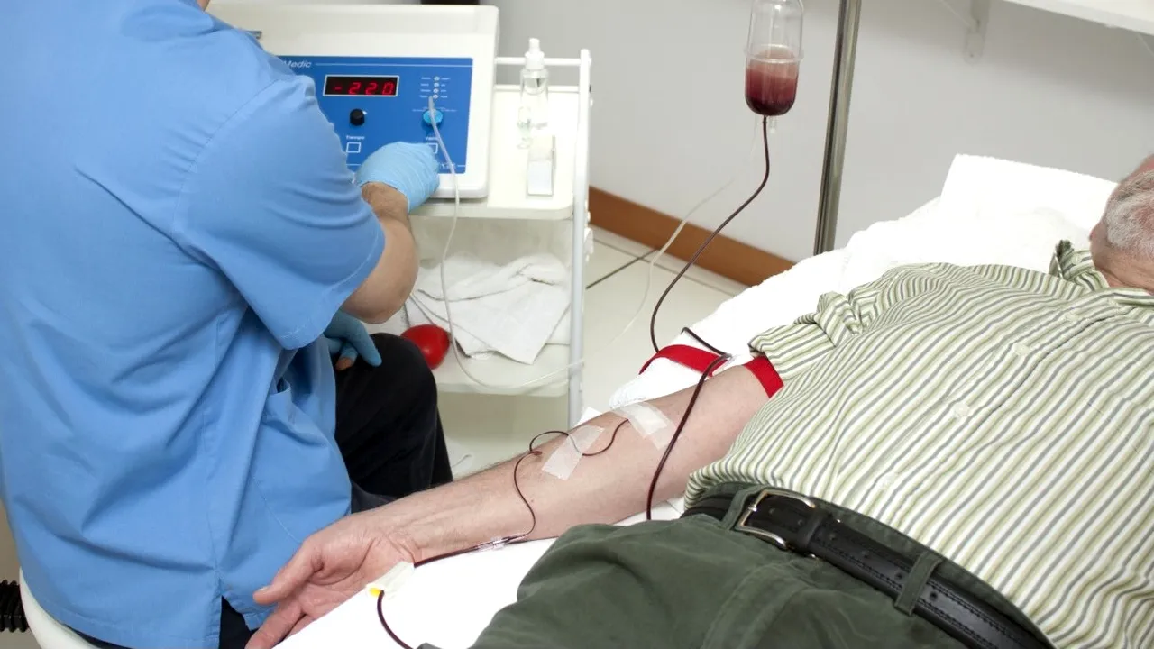 Caz șocant la BOTOȘANI. De pe patul de spital, un bărbat a sunat la 112 și a cerut să-i fie adus înapoi piciorul amputat de medici!