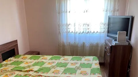 Un pensionar austriac a angajat un român de 30 de ani, pentru a avea grijă de el. IREAL ce i-a făcut tânărul, în timp ce bătrânul dormea