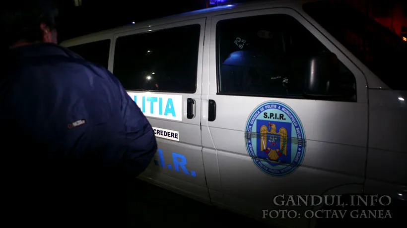 SUSPECT REȚINUT în cazul jafului din Hunedoara. Poliția a găsit hainele cu care acesta era îmbrăcat în momentul jafului, dar și spray-ul folosit în atac