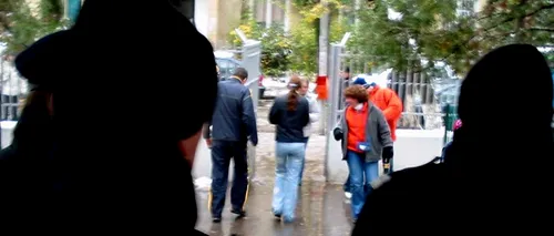 Zeci de elevi din Arad, prinși de jandarmi în baruri în timpul cursurilor