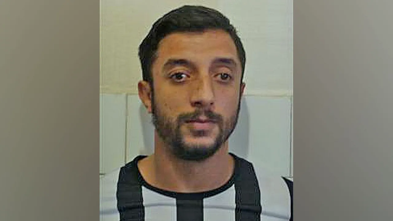 Un deținut a EVADAT din Penitenciarul Ploiești. Bărbatul, condamnat la 12 ani de închisoare pentru tâlhărie, a reușit să fugă după ce a sărit un gard