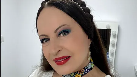 Din TRECUTUL Mariei Dragomiroiu. ”Mergeam cu porcii la dude, pe marginea drumului, mă urcam în dud și îl scuturam”