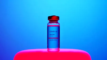 Un român vaccinat cu Pfizer a primit din greșeală la rapel o doză Moderna