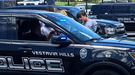 Seria atacurilor armate continuă în SUA. Doi oameni au murit, împușcați la o biserică din Alabama