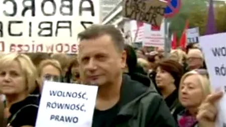 Proteste în Polonia, țară în care avorturile ar putea fi total interzise