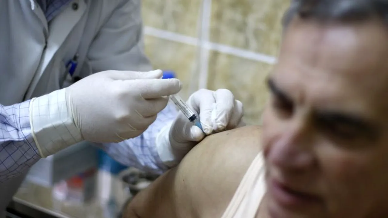 STUDIU. Nou tratament împotriva cancerului bazat pe un virus modificat genetic