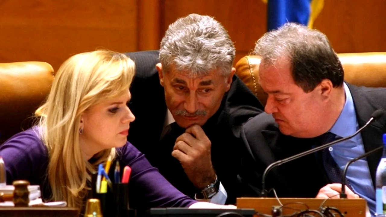 Vasile Blaga și Roberta Anastase au fost revocați. Crin Antonescu este noul președinte al Senatului, Valeriu Zgonea preia șefia Camerei Deputaților. LIVE