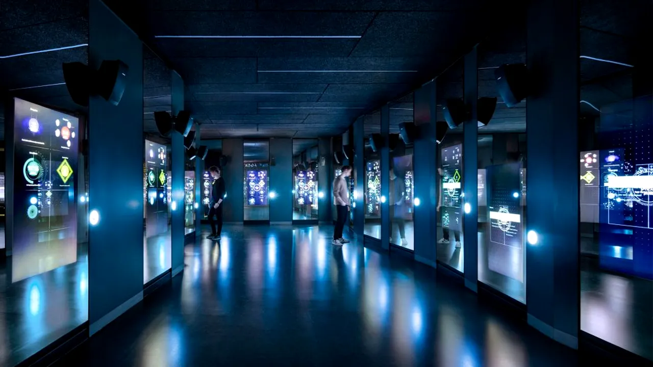 Numeroase site-uri de videochat, compromise. Datele a milioane de modele și clienți, expuse la atacuri de hacking