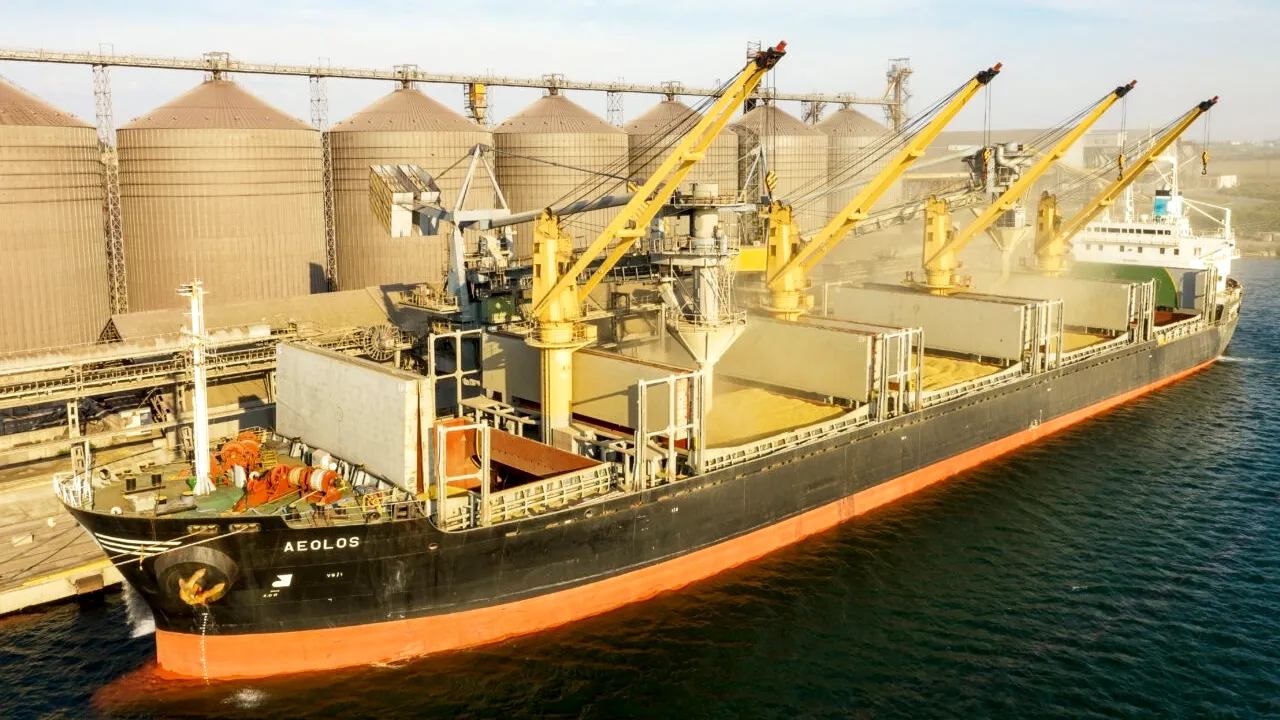 Rusia își majorează EXPORTURILE de cereale din teritoriile ocupate în Ucraina. Ce venituri obține