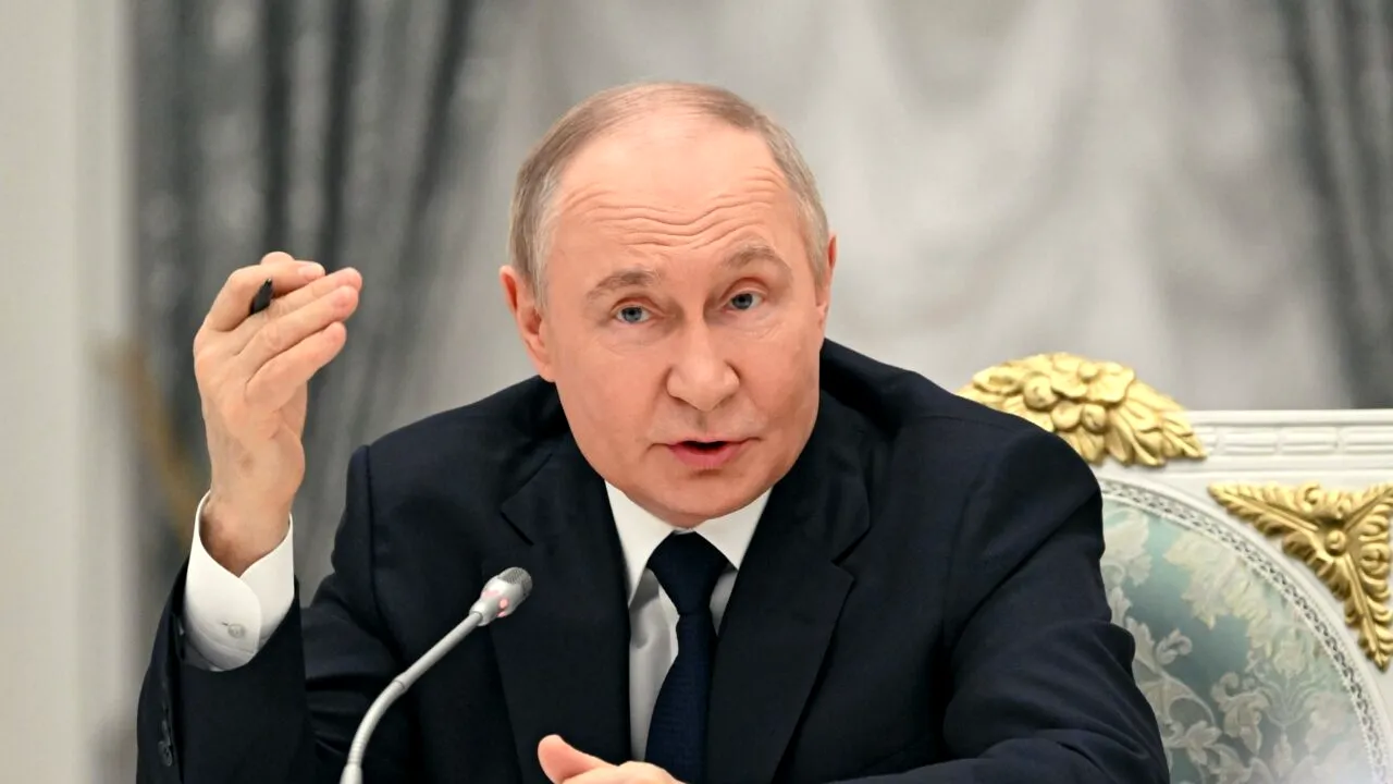 RĂZBOI în Orientul Mijlociu, ziua 809. Miniștri sirieni, primiți la Moscova de Vladimir Putin