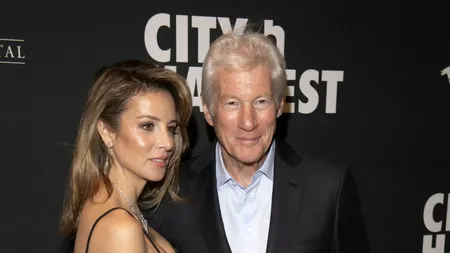 RICHARD Gere și iubita sa, apariție strălucitoare la Gala City Harvest. Ce ținută impecabilă a ales Alejandra Silva