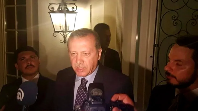 Erdogan a ordonat închiderea a 20 de posturi de radio și TV turce