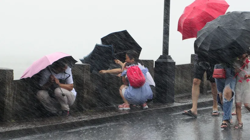 Cel puțin 30 de oameni au murit după ce taifunul Lekima a lovit China. Mii de zboruri au fost anulate - VIDEO