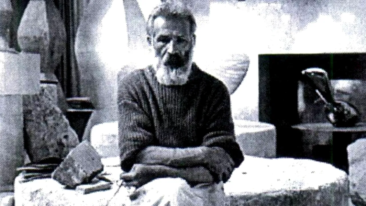 Fotografii ale lui Constantin Brâncuși, furate din casa stră-strănepoatei sculptorului