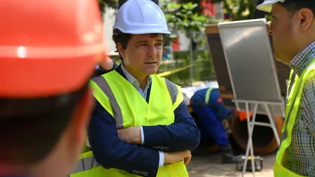 Nicușor Dan, despre problemele cu furnizarea apei calde în București: „Se vor reduce treptat, însă nu vor dispărea complet”