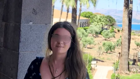 „Lasă-mă că avem probleme. Sunt RUPTĂ”. Ultimul schimb de mesaje dintre Shara, fata moartă din cauza drogurilor la 16 ani, și mama ei