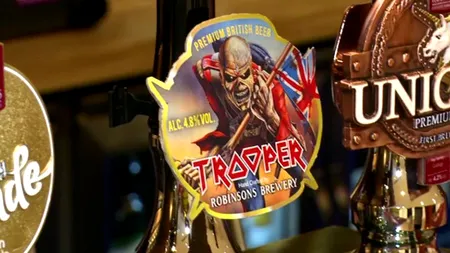 Iron Maiden lansează berea Trooper: 300.000 de precomenzi cu o lună înainte de lansare