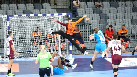 CSM București a ZDROBIT pe Rapid în Supercupa României la handbal feminin! Victorie clară pentru campioană la Pitești